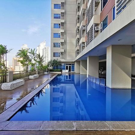 8 Adriatico Staycation 马尼拉 外观 照片