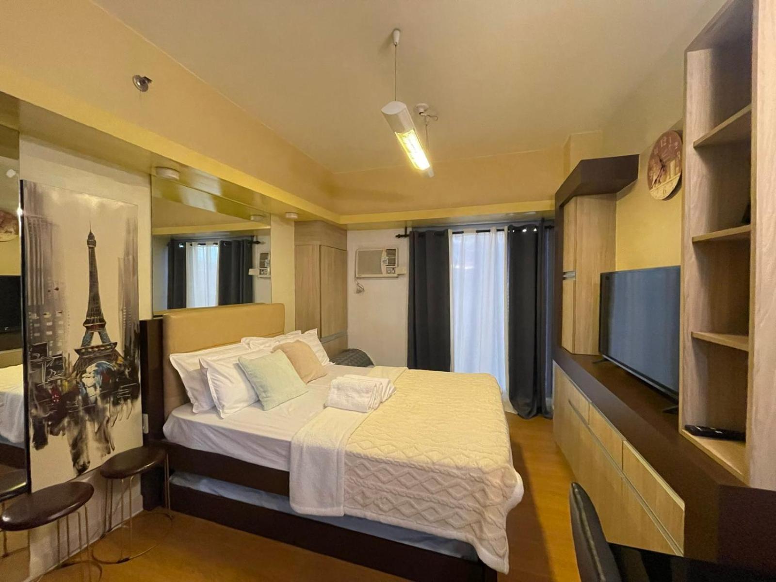 8 Adriatico Staycation 马尼拉 外观 照片