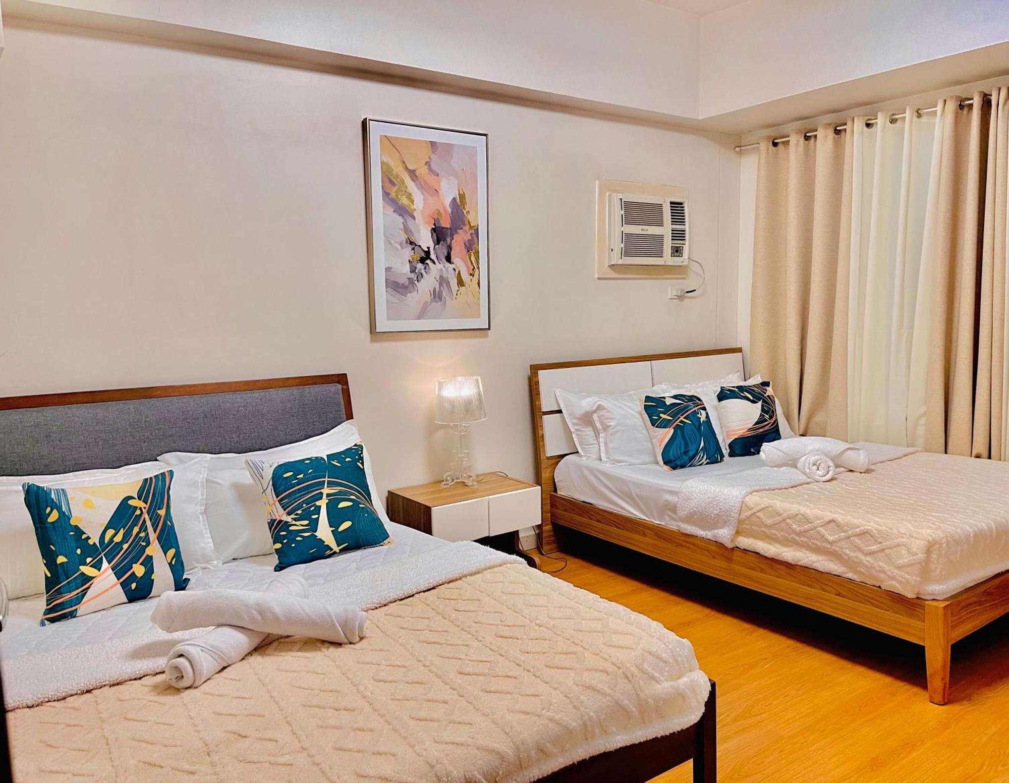 8 Adriatico Staycation 马尼拉 外观 照片